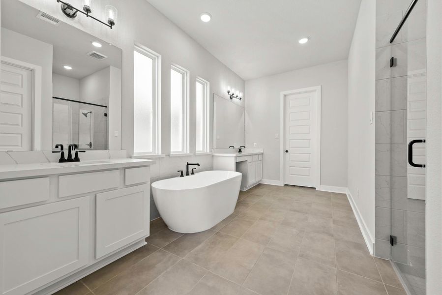 Representative image. Features, specifications, selections and colors may vary. Representative image. Features, specifications, selections and colors may vary.