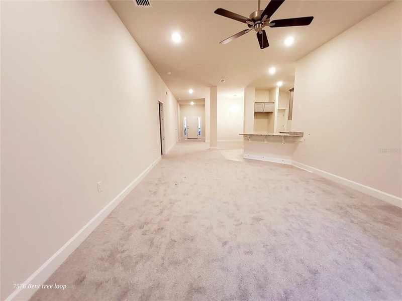 Spacious, unfurnished interior of a new home in , St. Cloud (Image 17).