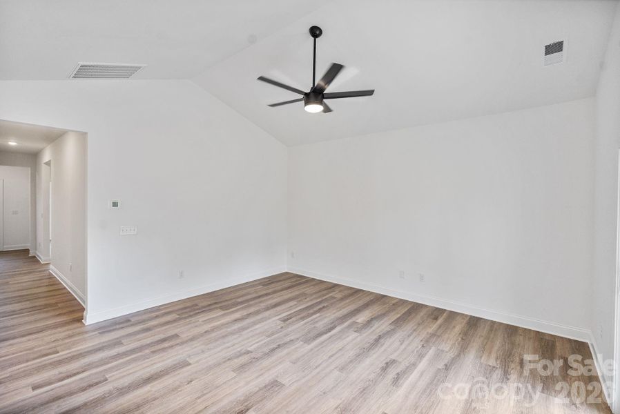 Spacious, unfurnished interior of a new home in , Lawndale (Image 34).