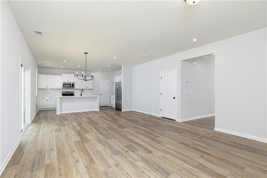 Spacious, unfurnished interior of a new home in Rhodes Glen, Lawrenceville (Image 22).
