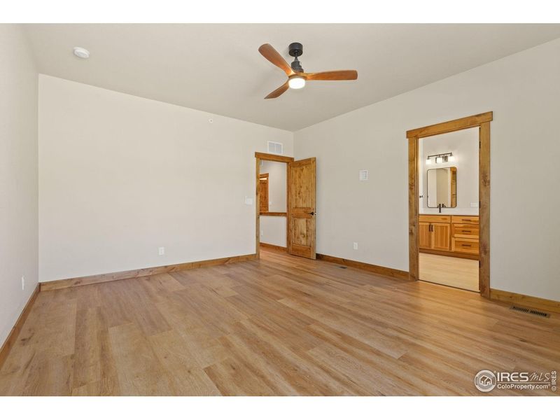 Spacious, unfurnished interior of a new home in , Estes Park (Image 15).