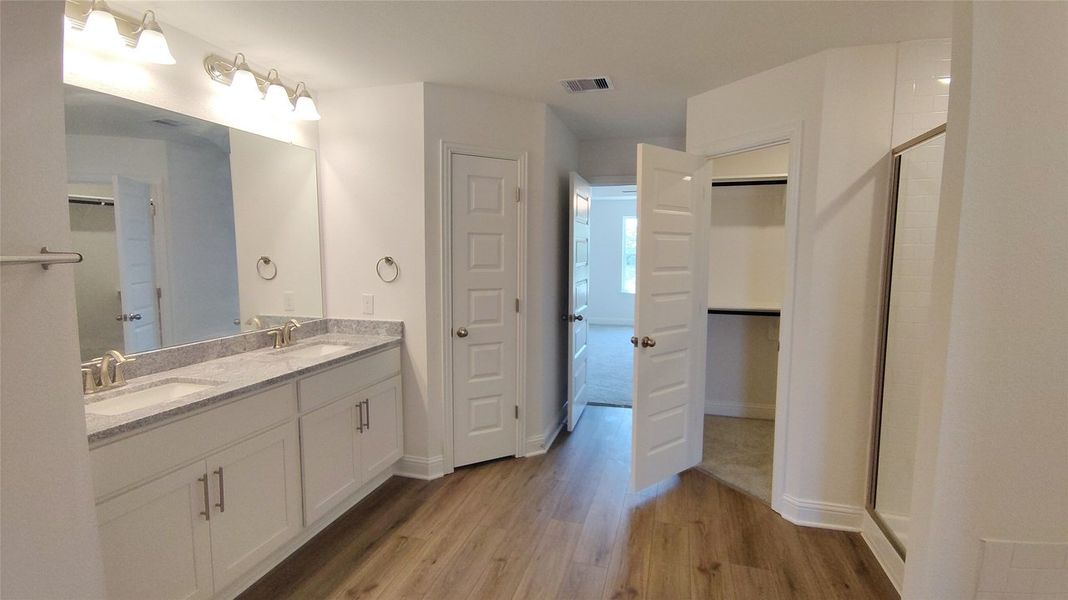 Furnished interior view inside a new home in Greystone, Angleton (Image 7).
