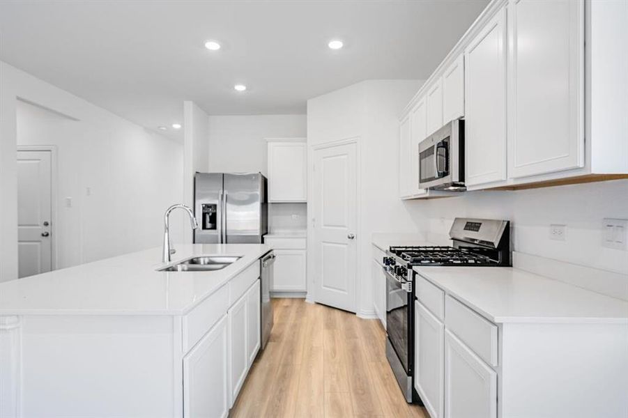 Furnished interior view inside a new home in River Ridge, Crandall (Image 6). Furnished interior view inside a new home in River Ridge, Crandall (Image 6).