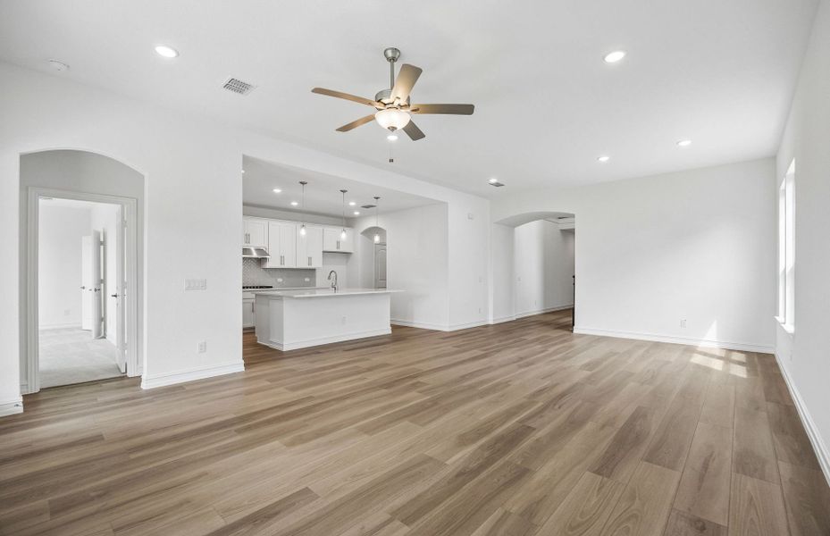 Spacious, unfurnished interior of a new home in Westside Preserve, Midlothian (Image 23).