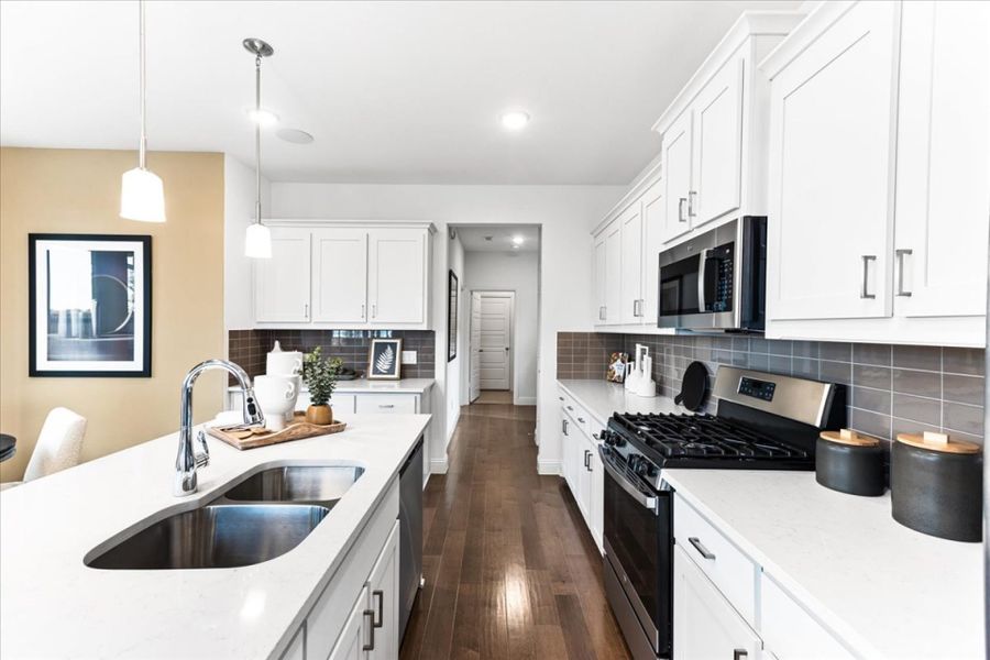 Furnished interior view inside a new home in Elevon, Lavon (Image 12).