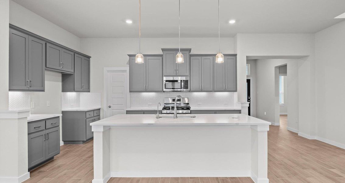 REPRESENTATIVE OF FLOOR PLAN ONLY REPRESENTATIVE OF FLOOR PLAN ONLY