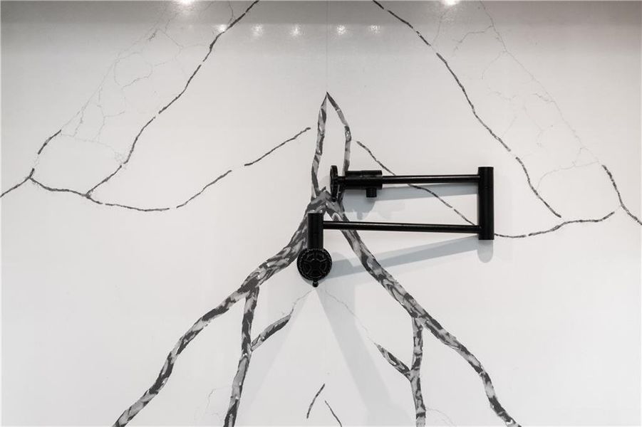 Image 86 of a home in .