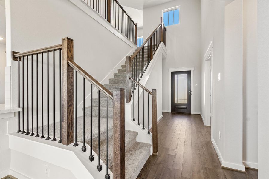 Spacious, unfurnished interior of a new home in Sunterra, Katy (Image 24).