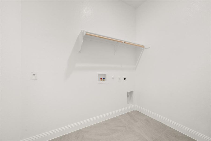 109 Grey Wolf- Utility-1