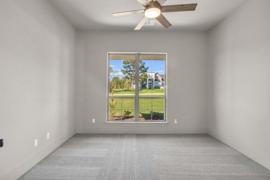 Spacious, unfurnished interior of a new home in Chapel Bend, Montgomery (Image 21).