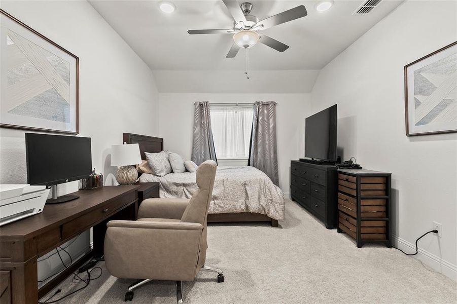 Furnished interior view inside a new home in , Melissa (Image 18).