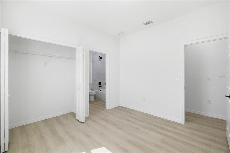 Spacious, unfurnished interior of a new home in , Poinciana (Image 15).