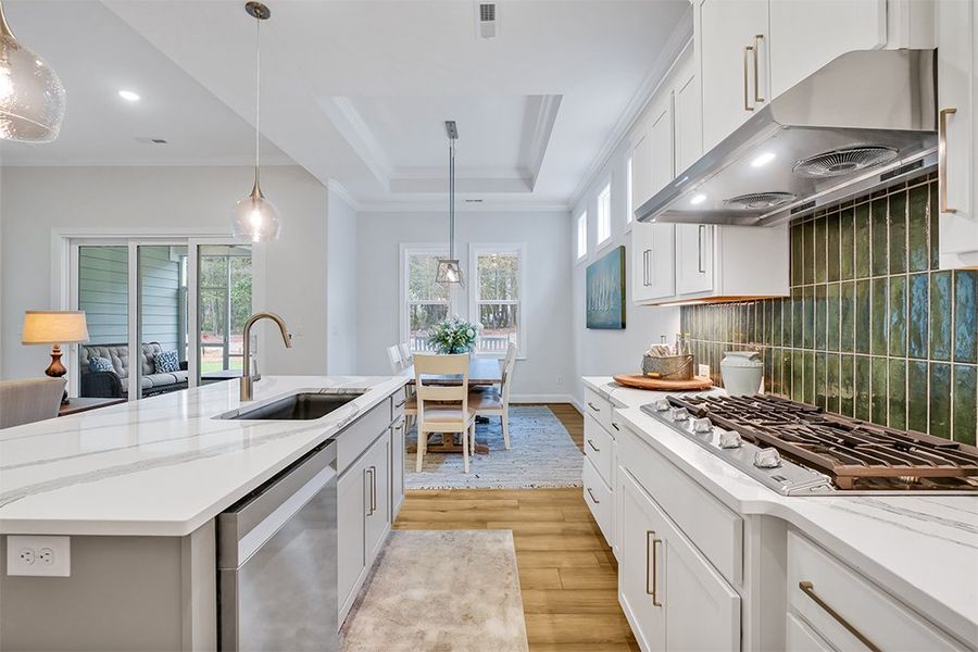 Charleston Harbor, Kitchen