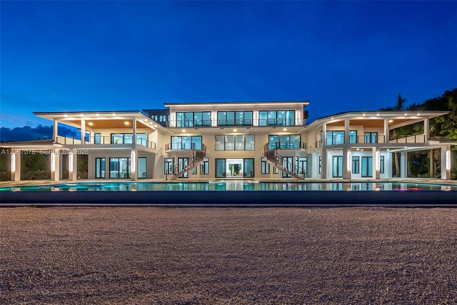 Condo located in Marathon, FL showcasing its design and architecture (Image 7). Condo located in Marathon, FL showcasing its design and architecture (Image 7).