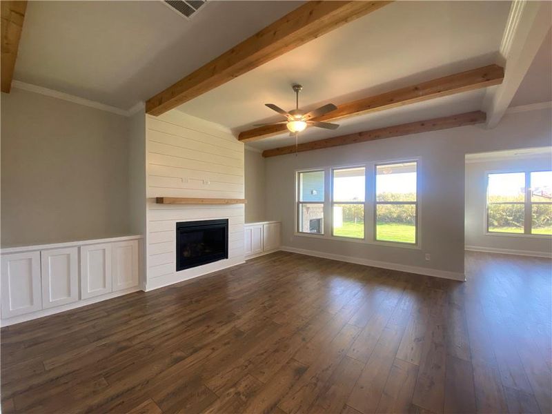 Spacious, unfurnished interior of a new home in , Jefferson (Image 19).