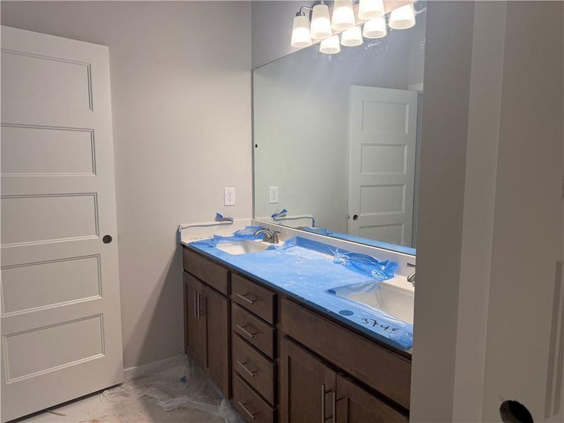 Image 36 of a home in Rosewood Lake Preserve.