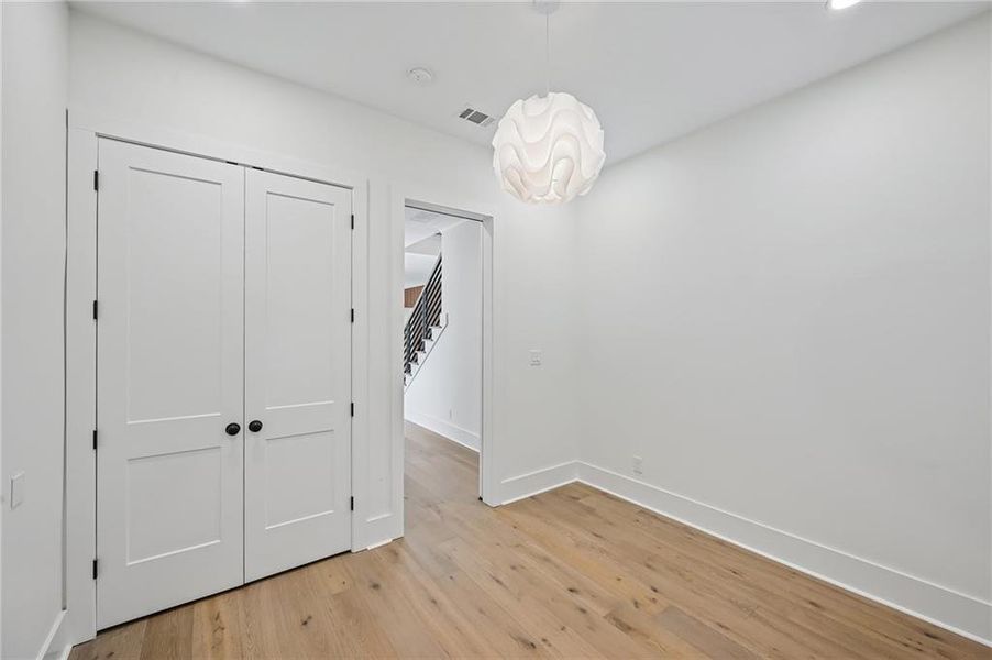 Spacious, unfurnished interior of a new home in , Alpharetta (Image 73). Spacious, unfurnished interior of a new home in , Alpharetta (Image 73).