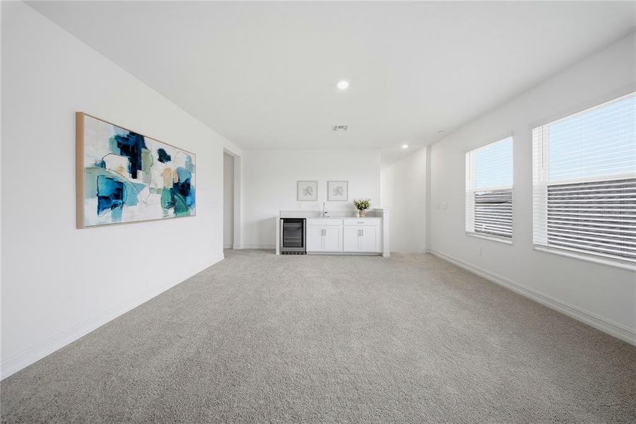 Spacious, unfurnished interior of a new home in Connerton, Land O' Lakes (Image 59).