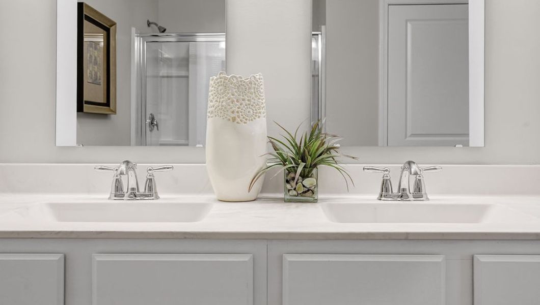 Representative furnished interior of a home built from the Robie by D.R. Horton in The Pines at New Hampstead, Savannah (Image 16).