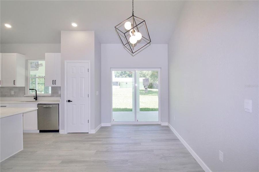 Spacious, unfurnished interior of a new home in , Sebring (Image 26).