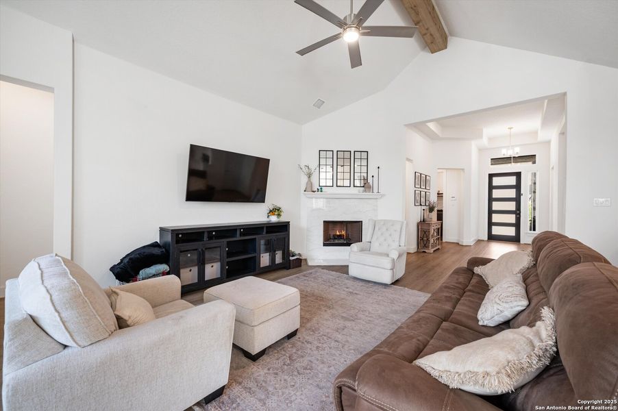 Furnished interior view inside a new home in Mesa Western, Cibolo (Image 25).