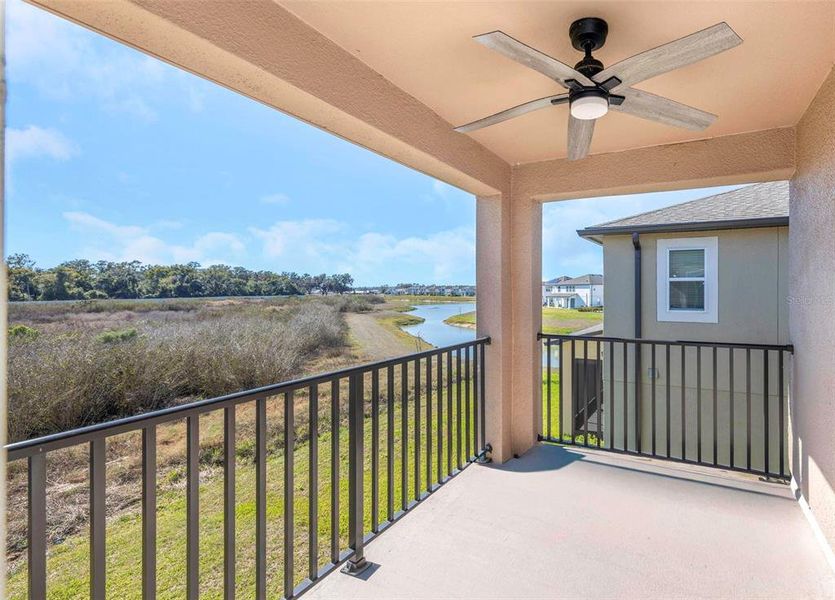 Exterior details and patio area of a home in , Zephyrhills (Image 3).