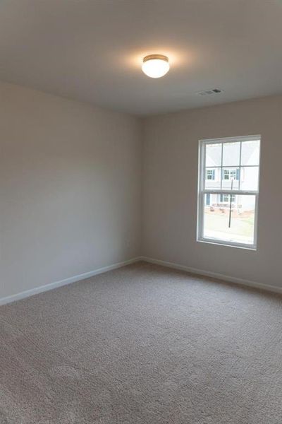 Spacious, unfurnished interior of a new home in , Jefferson (Image 8).