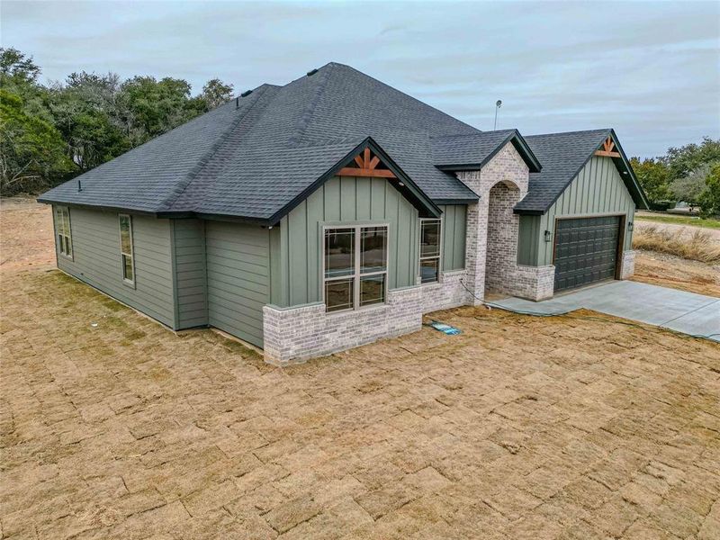 View of front facade with a garage