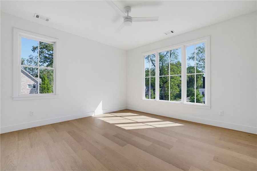 Spacious, unfurnished interior of a new home in , Atlanta (Image 22).