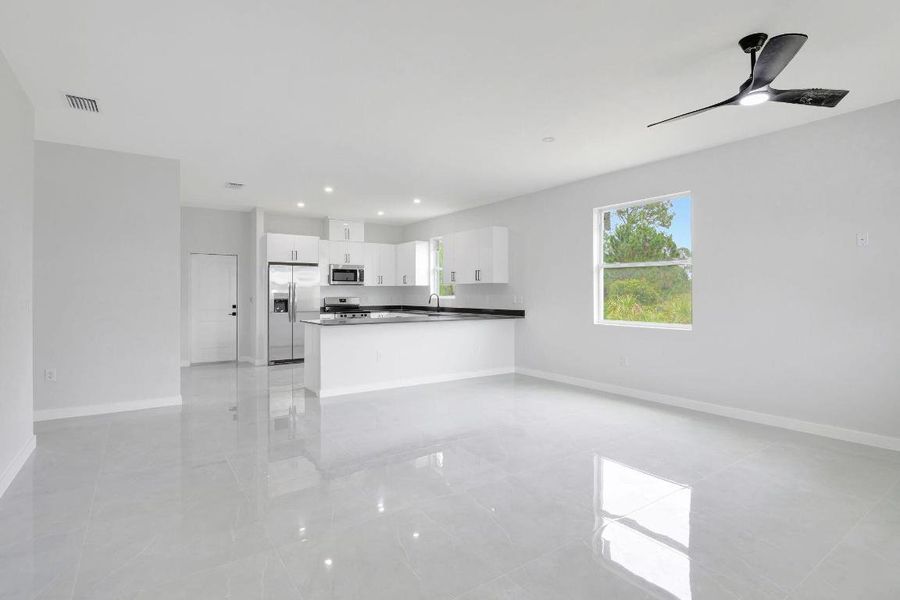 4-web-or-mls-P1793313