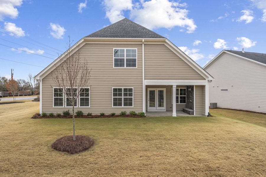 Exterior details and patio area of a home in Taylor Oaks, Greenville (Image 4).