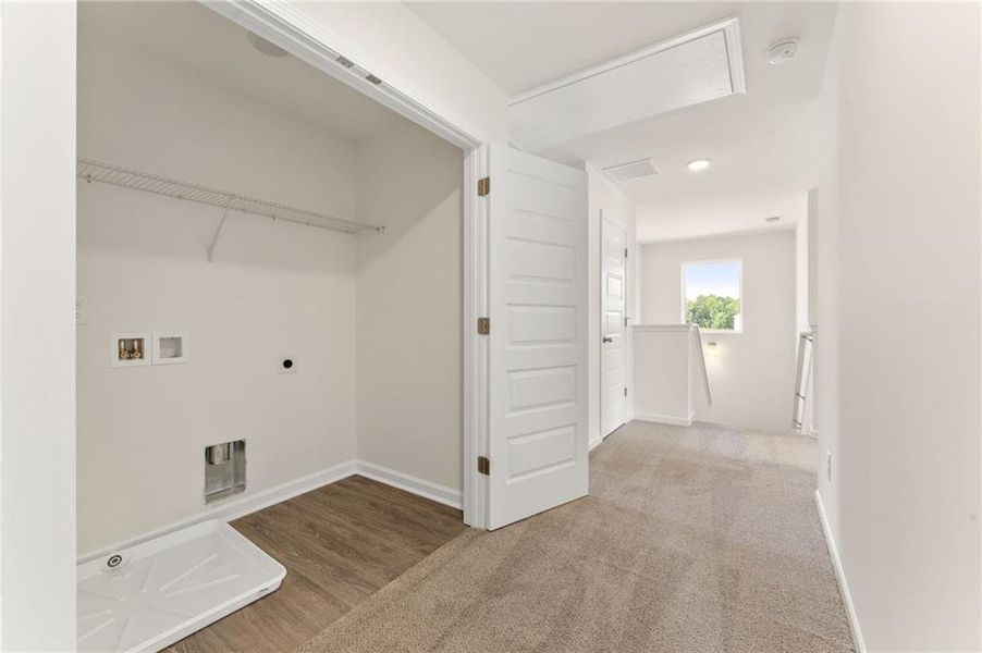 Spacious, unfurnished interior of a new home in Oakhill Estates, Adairsville (Image 9). Spacious, unfurnished interior of a new home in Oakhill Estates, Adairsville (Image 9).