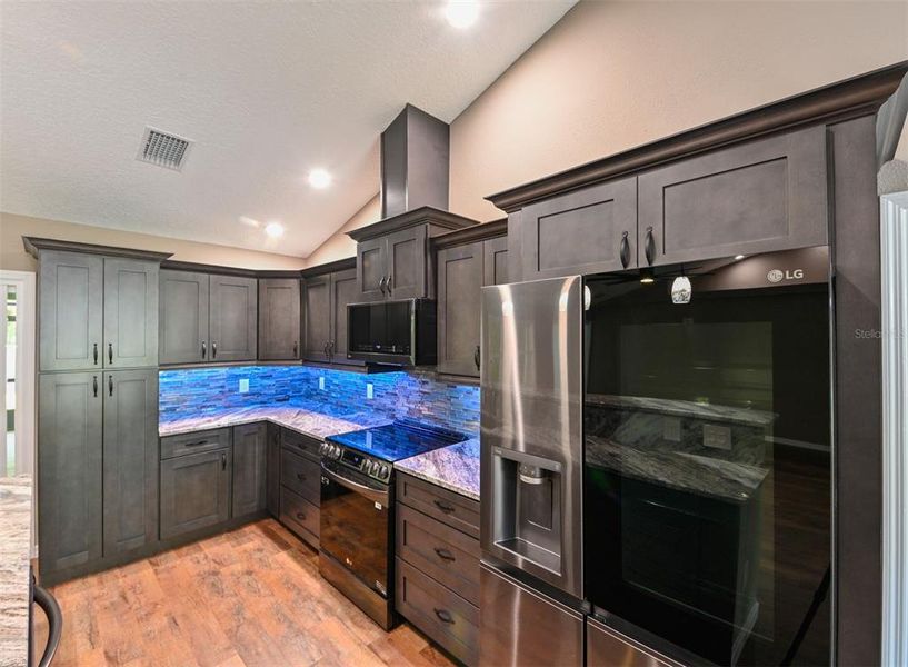 Furnished interior view inside a new home in , Lecanto (Image 7).