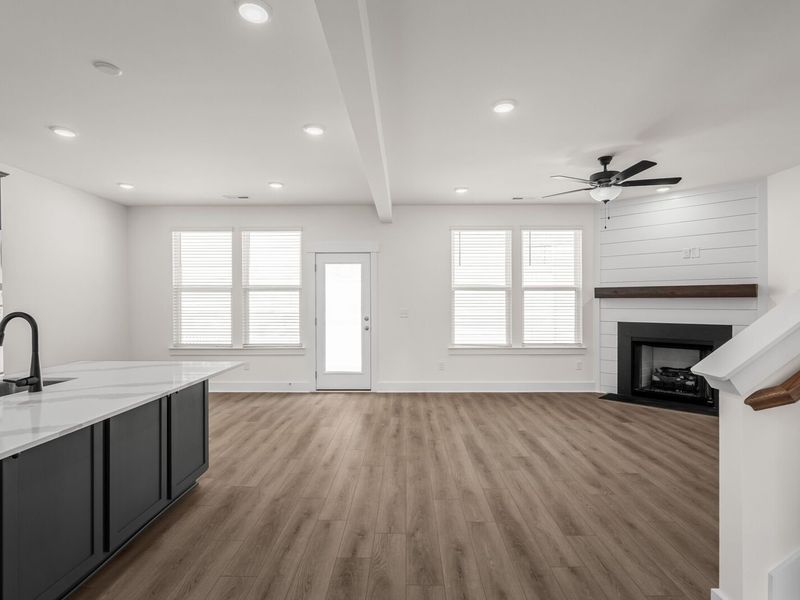 Spacious, unfurnished interior of a new home in Woods Crossing, Gallatin (Image 32).