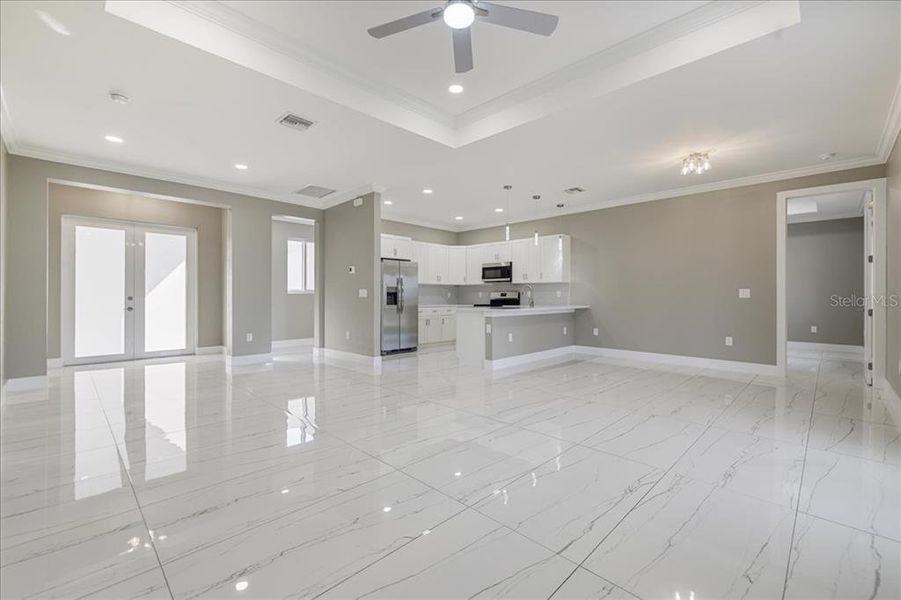 Spacious, unfurnished interior of a new home in , Lehigh Acres (Image 11).