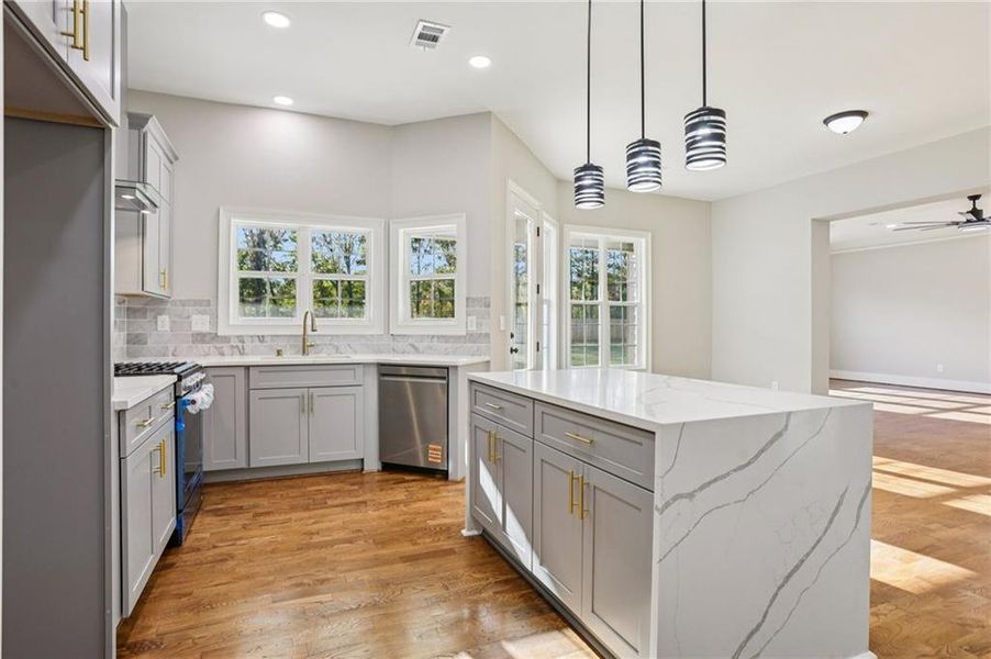 Furnished interior view inside a new home in , Lilburn (Image 12).