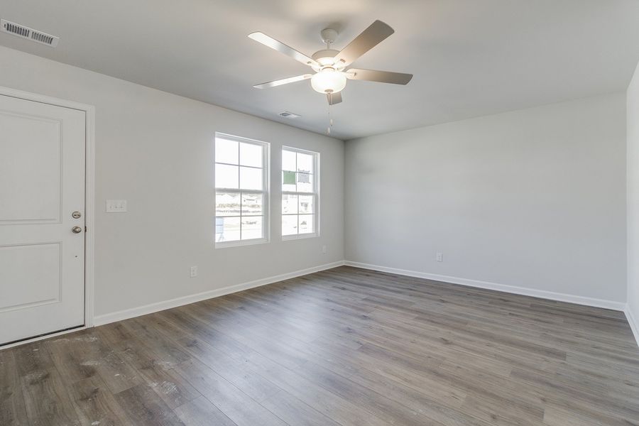 Spacious, unfurnished interior of a new home in Haynes Park, Columbia (Image 15).