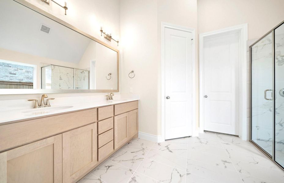 Image 2 of a home in Bridgeland 50'. Image 2 of a home in Bridgeland 50'.