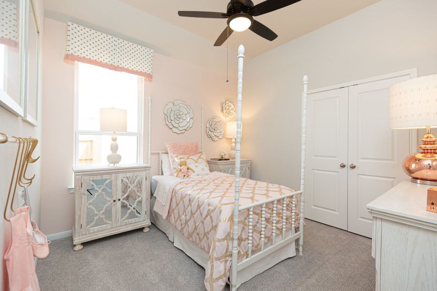Representative furnished interior of a home built from the Quintera by Beazer Homes in Copia Pines, Montgomery (Image 10).