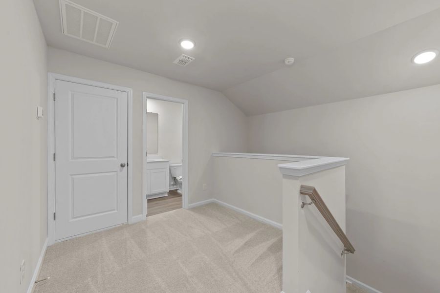 Spacious, unfurnished interior of a new home in Blue Heron Retreat, Little River (Image 20). Spacious, unfurnished interior of a new home in Blue Heron Retreat, Little River (Image 20).