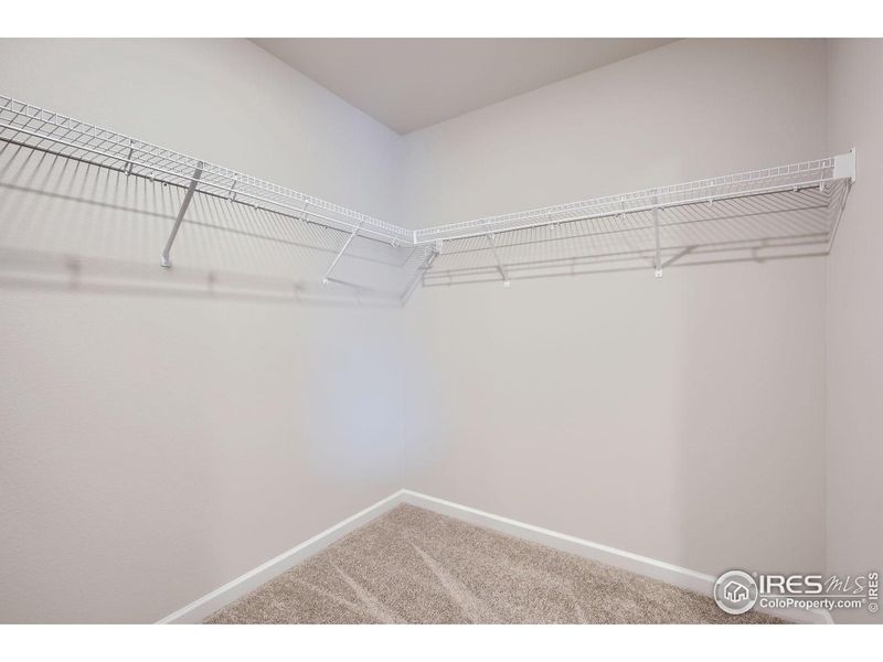 Spacious, unfurnished interior of a new home in Johnstown Village, Johnstown (Image 19).