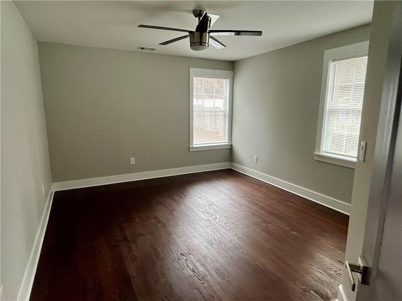 Spacious, unfurnished interior of a new home in , Atlanta (Image 17).