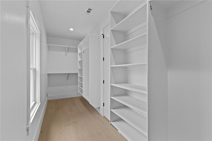 Spacious, unfurnished interior of a new home in , Dacula (Image 61).