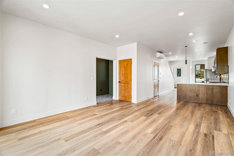 Spacious, unfurnished interior of a new home in , Buena Vista (Image 44).