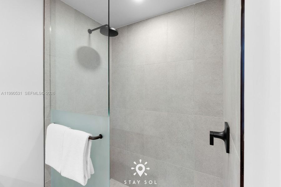 Image 70 of a home in .