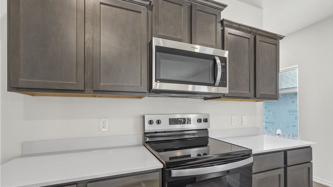 Furnished interior view inside a new home in Blaire Lake, Tyler (Image 6).