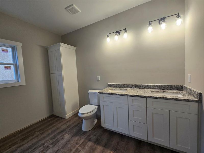 Furnished interior view inside a new home in , Lavonia (Image 5).