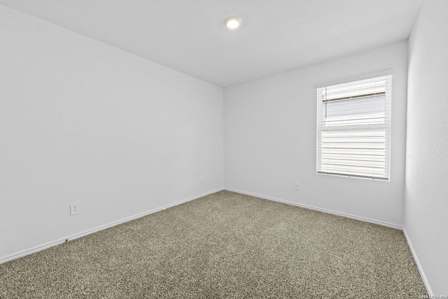 Spacious, unfurnished interior of a new home in Hickory Ridge, Elmendorf (Image 16). Spacious, unfurnished interior of a new home in Hickory Ridge, Elmendorf (Image 16).