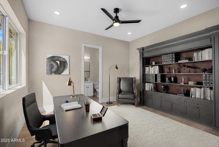 (Virtually Staged) Flexible Bonus