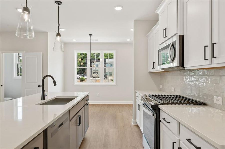 Furnished interior view inside a new home in East Park Village, Kennesaw (Image 30).
